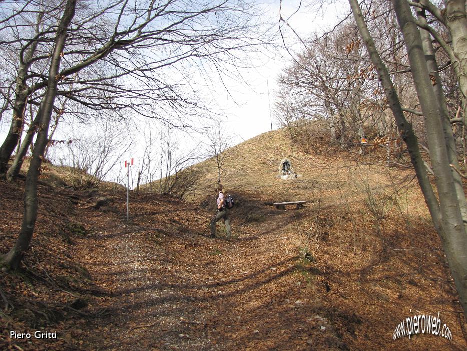 31 Al Passo di Bliben (1277 m.).jpg